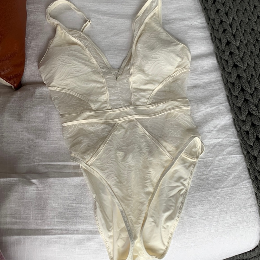 Off White one piece sexy swim suit